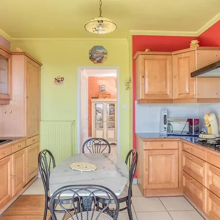 A6- 2 Bdr Incredible Sea View - Ac, Garage & Terrace