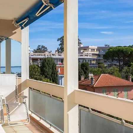 A6- 2 Bdr Incredible Sea View - Ac, Garage & Terrace Apartment *